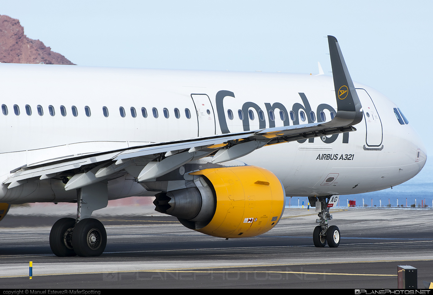 Airbus A321-211 - D-AIAG operated by Condor #a320family #a321 #airbus #airbus321 #condor #condorAirlines