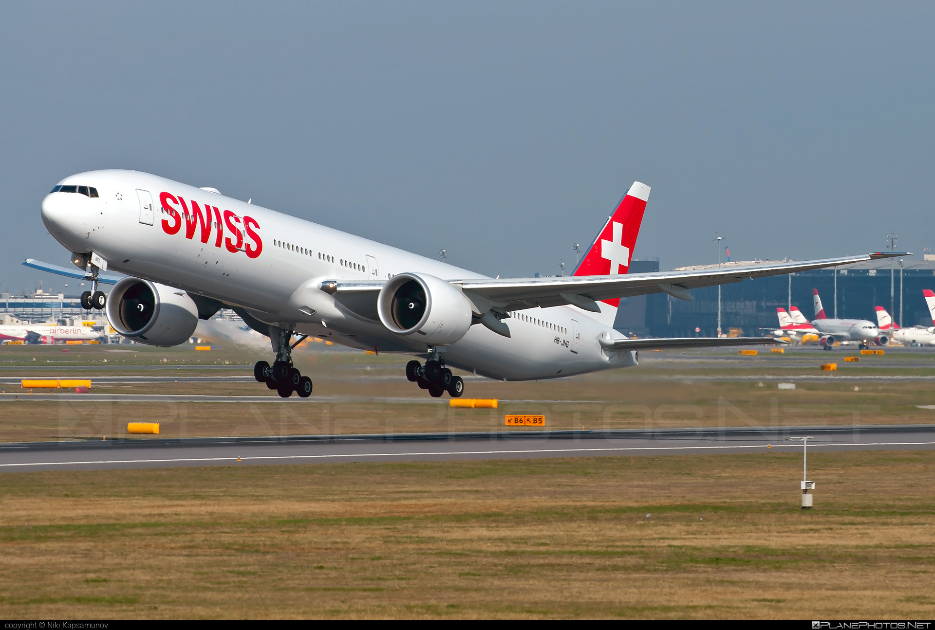 Boeing 777-300ER - HB-JNG operated by Swiss International Air Lines #b777 #b777er #boeing #boeing777 #swiss #swissairlines #tripleseven