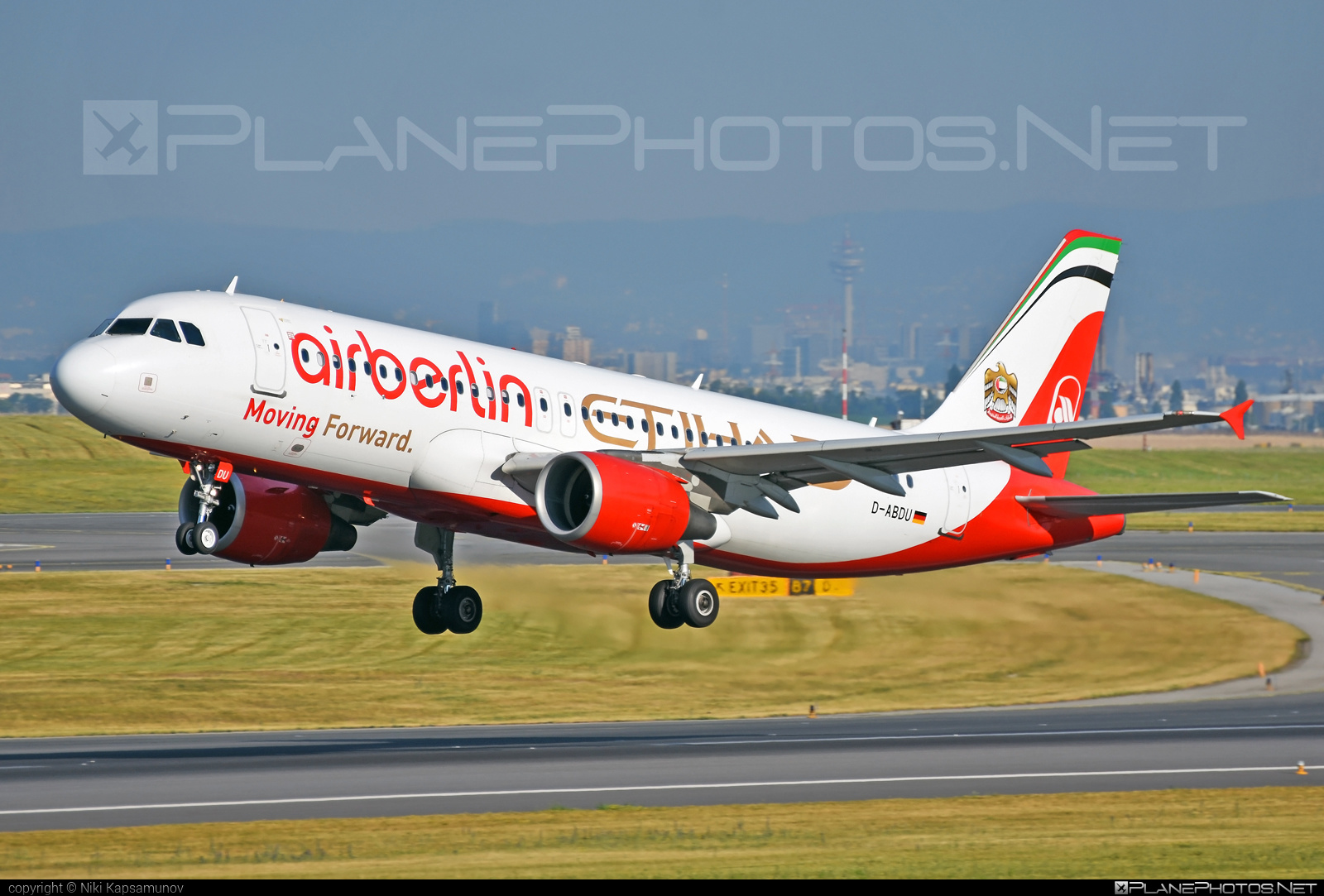 Airbus A320-214 - D-ABDU operated by Air Berlin #a320 #a320family #airberlin #airbus #airbus320
