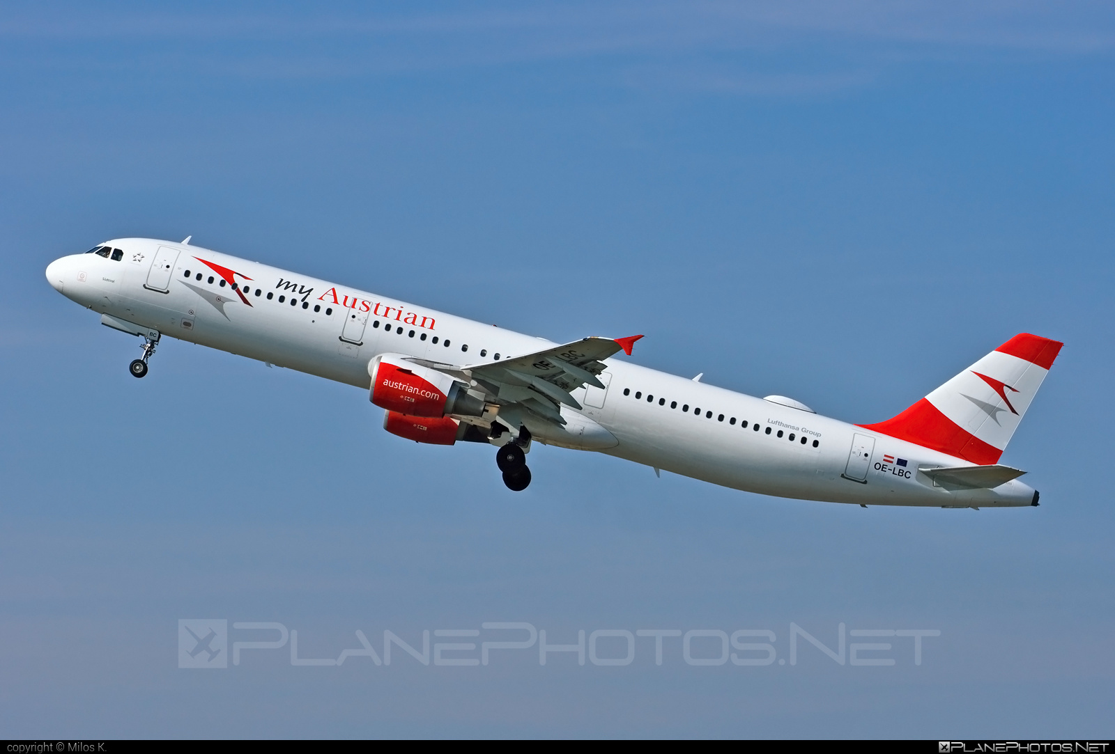 Airbus A321-111 - OE-LBC operated by Austrian Airlines #a320family #a321 #airbus #airbus321 #austrian #austrianAirlines