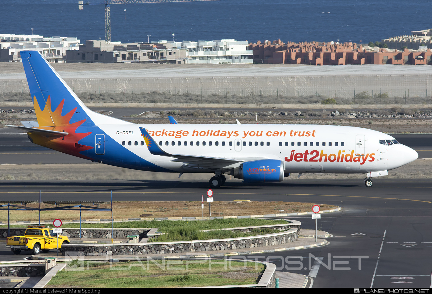 Boeing 737-300 - G-GDFL operated by Jet2holidays #b737 #boeing #boeing737 #jet2holidays