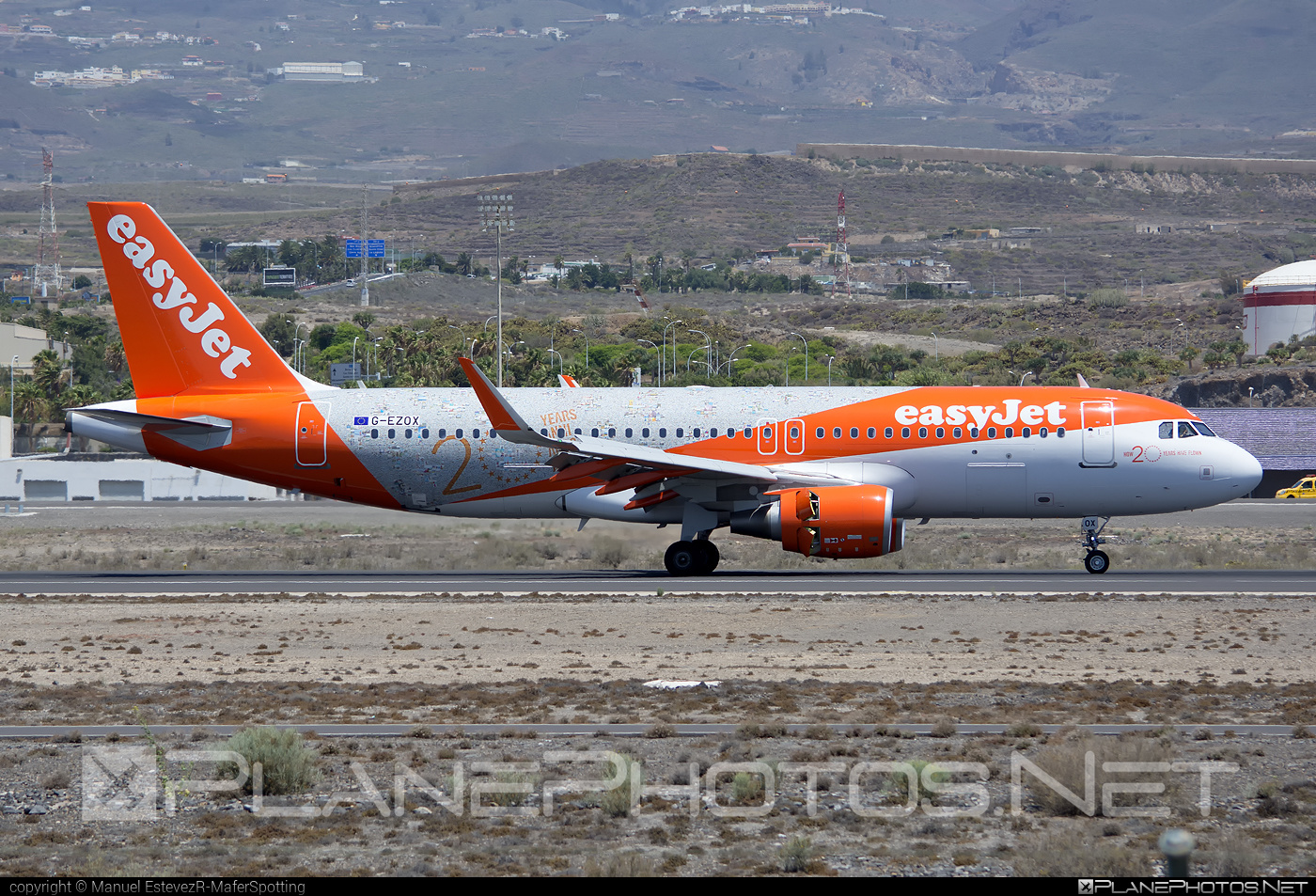 Airbus A320-214 - G-EZOX operated by easyJet #a320 #a320family #airbus #airbus320 #easyjet