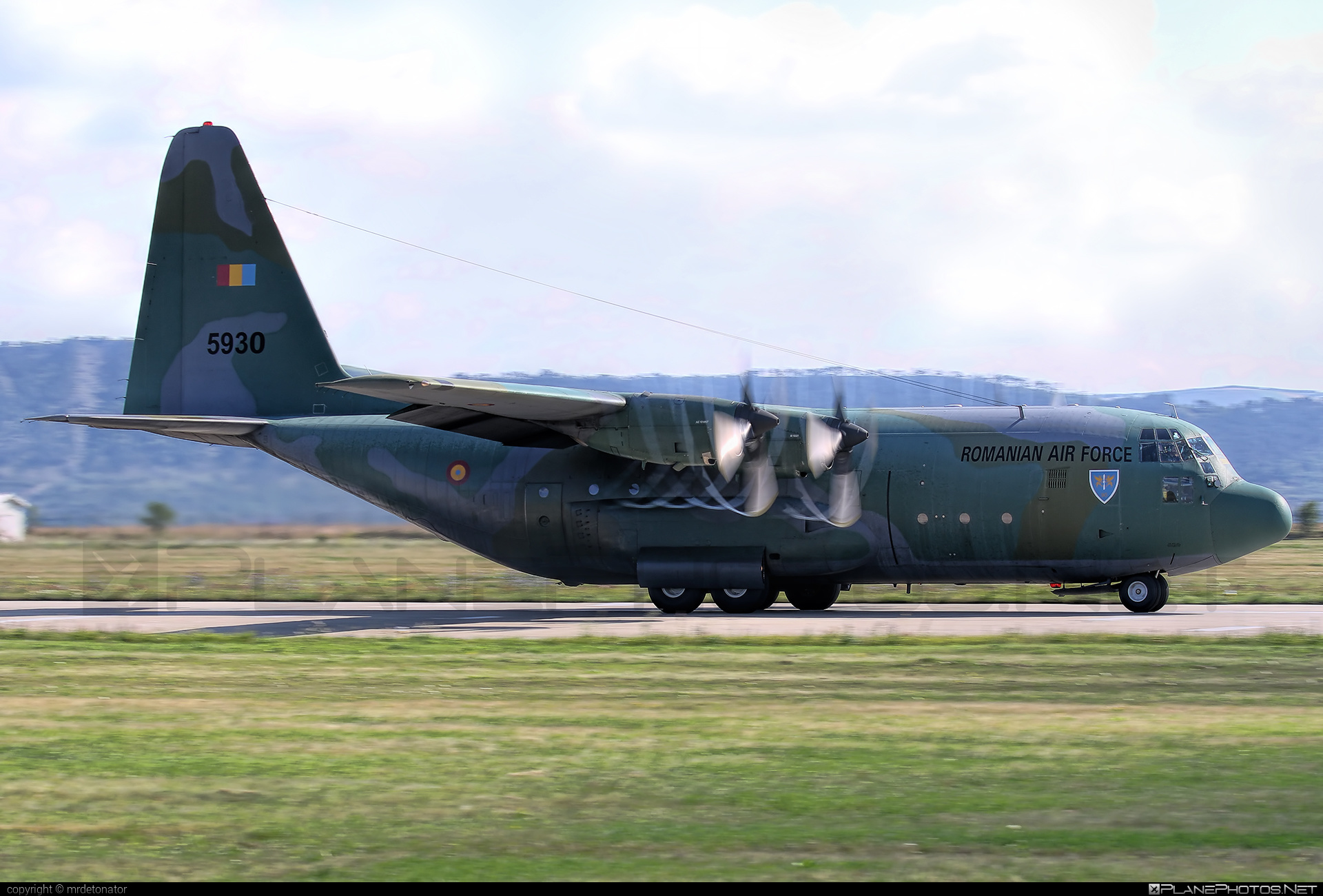 Lockheed C-130B Hercules - 5930 operated by Forţele Aeriene Române (Romanian Air Force) #forteleaerieneromane #lockheed #romanianairforce