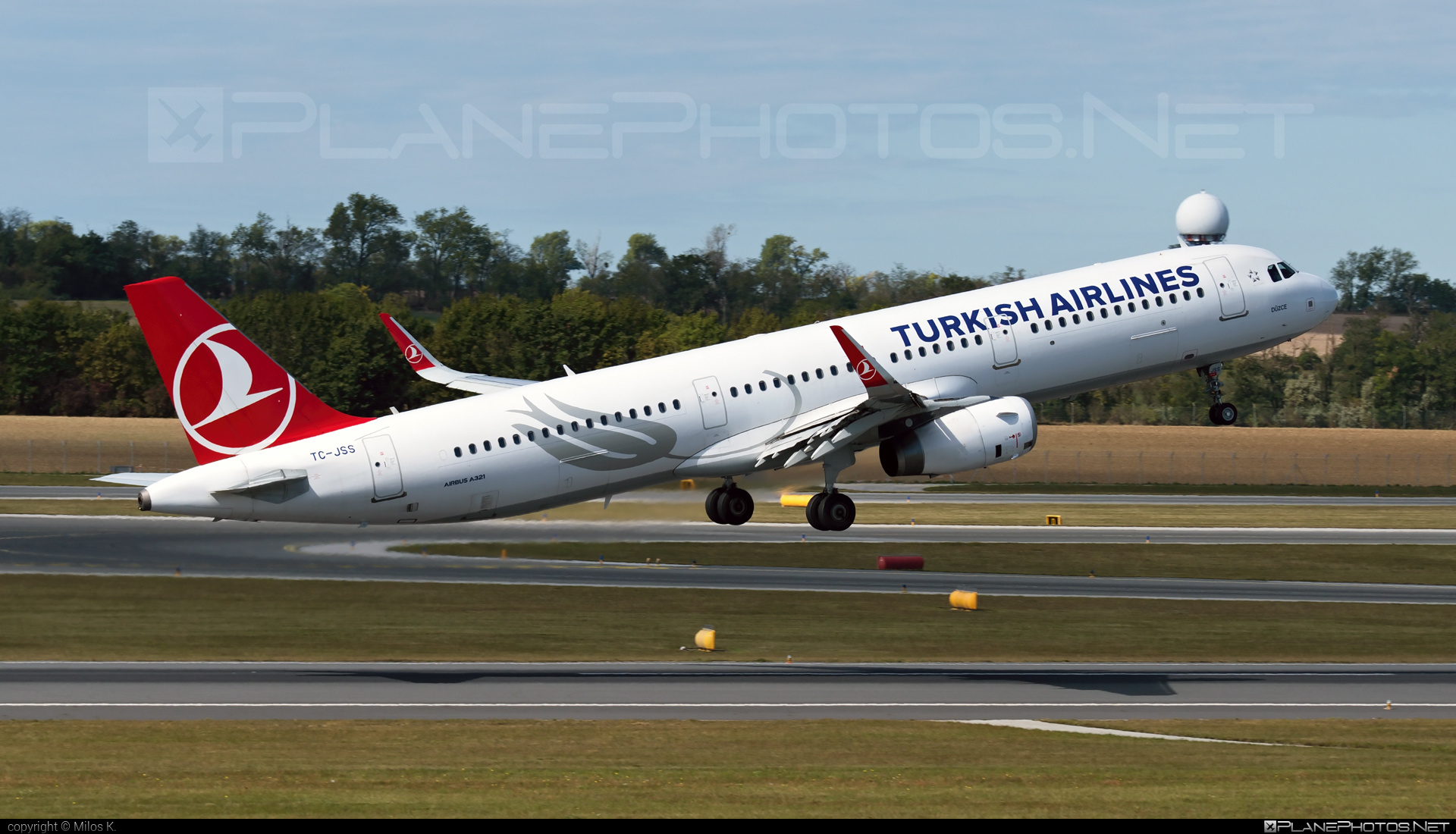 Airbus A321-231 - TC-JSS operated by Turkish Airlines #a320family #a321 #airbus #airbus321 #turkishairlines
