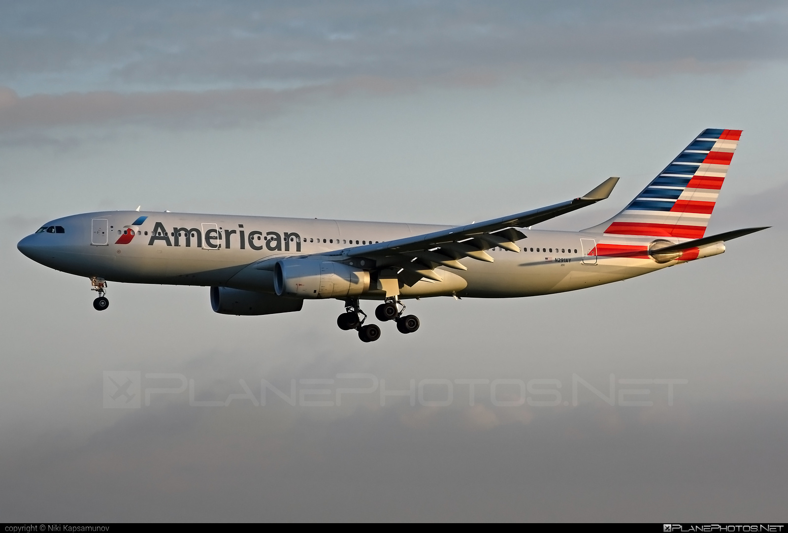 Airbus A330-243 - N291AY operated by American Airlines #a330 #a330family #airbus #airbus330 #americanairlines