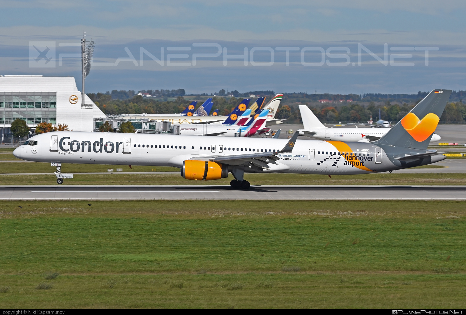 Boeing 757-300 - D-ABOC operated by Condor #b757 #boeing #boeing757 #condor #condorAirlines