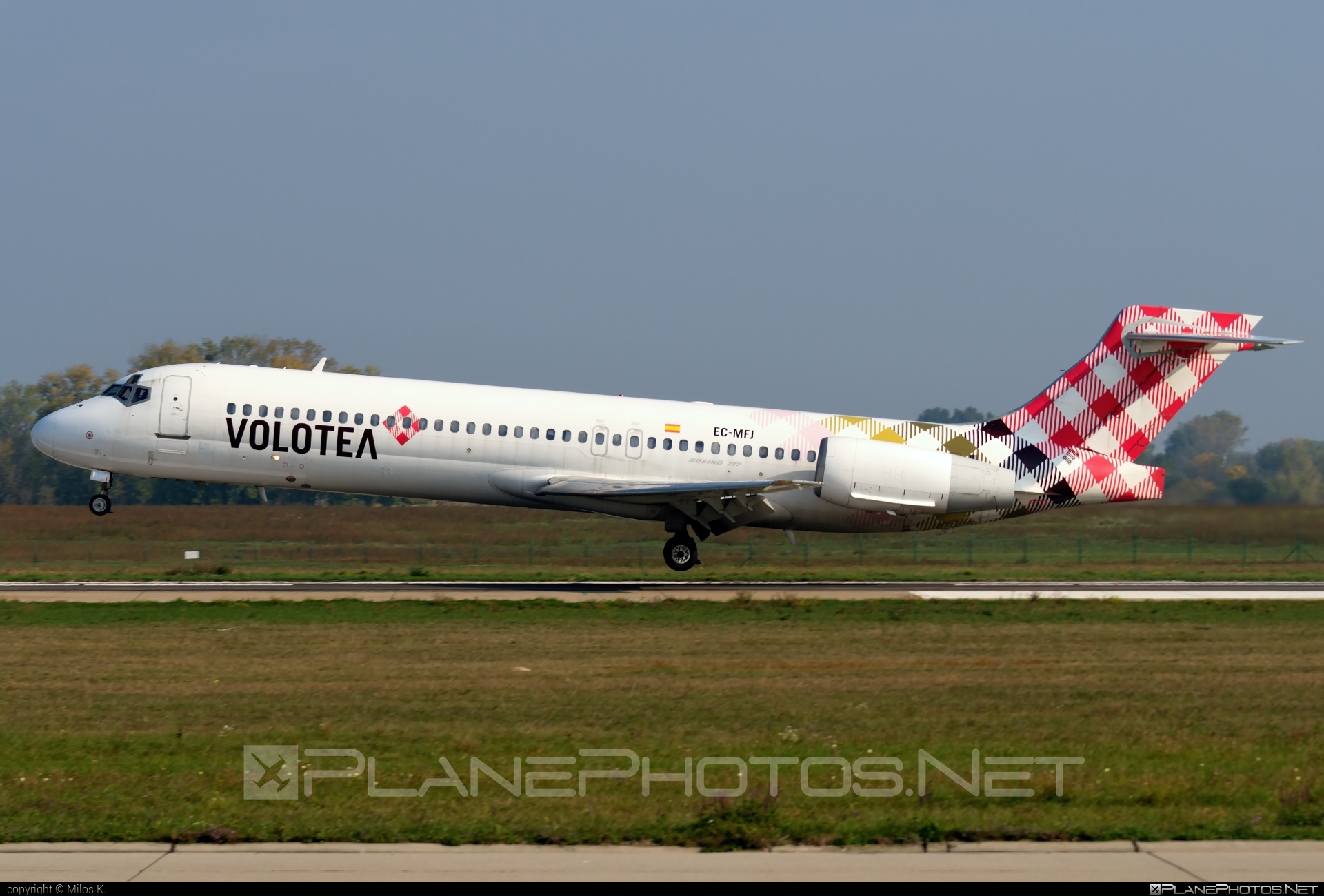 Boeing 717-200 - EC-MFJ operated by Volotea #b717 #boeing #boeing717