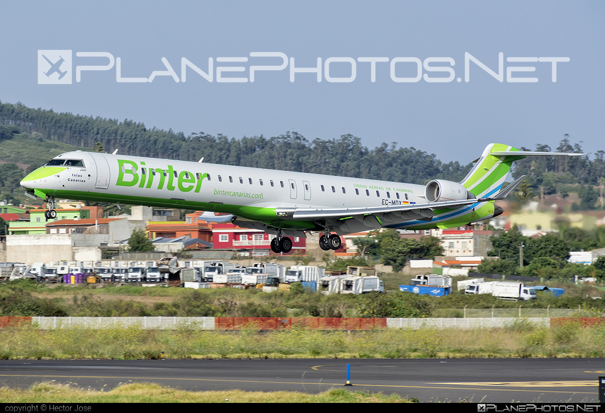 Bombardier CRJ1000 - EC-MOX operated by Binter Canarias #BinterCanarias #bombardier #crj1000