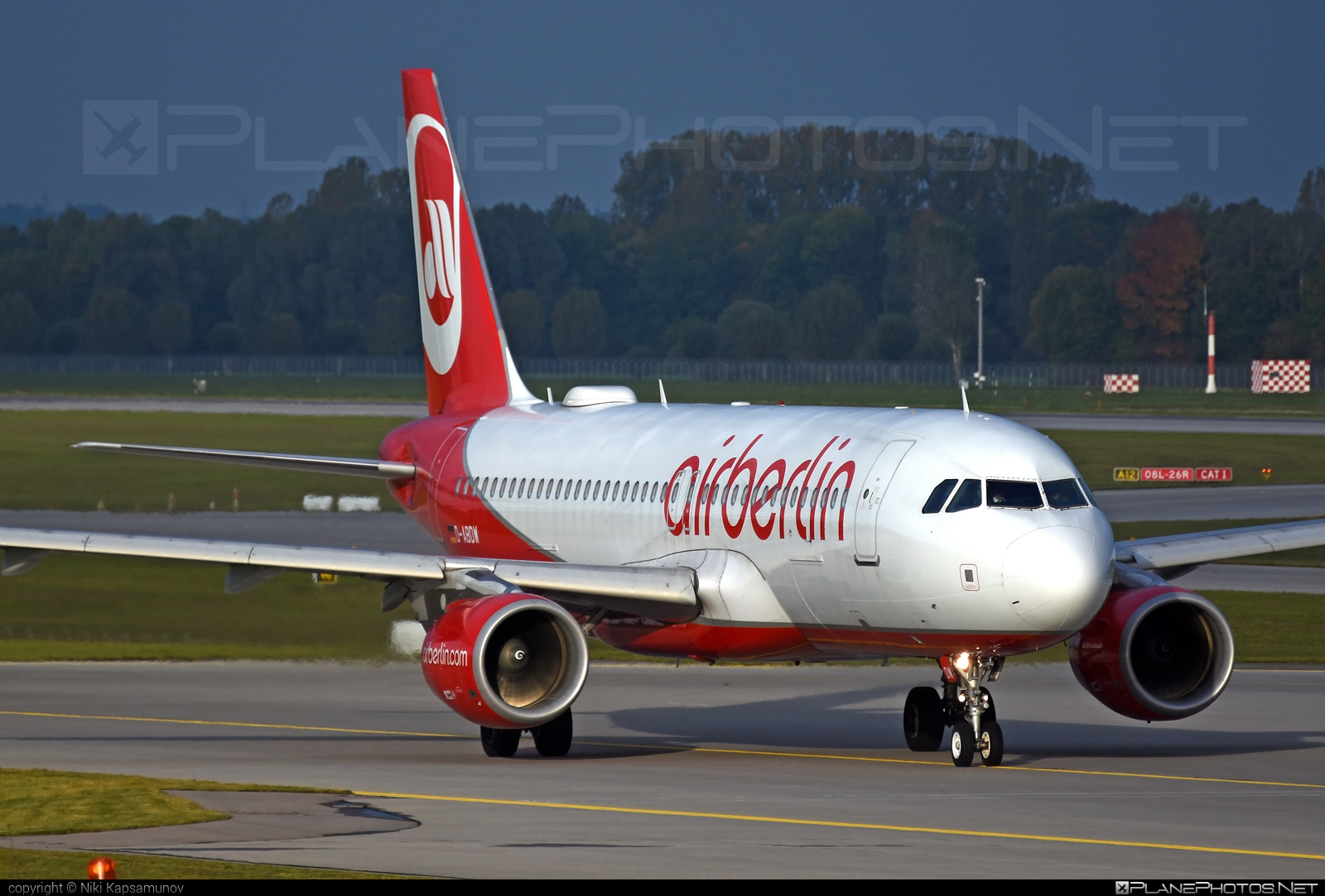 Airbus A320-214 - D-ABDW operated by Air Berlin #a320 #a320family #airberlin #airbus #airbus320