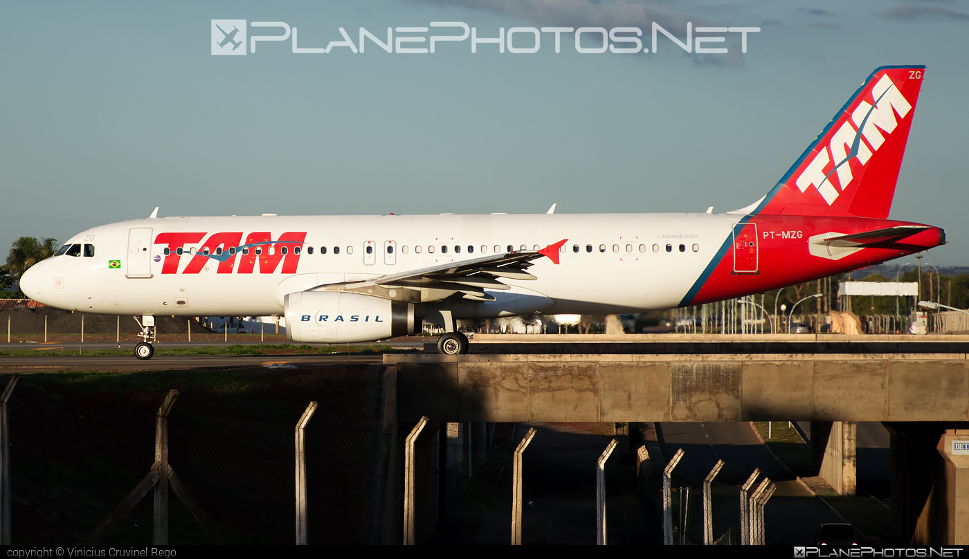 Airbus A320-232 - PT-MZG operated by TAM Linhas Aéreas #a320 #a320family #airbus #airbus320 #tam #tamairlines #tamlinhasaereas