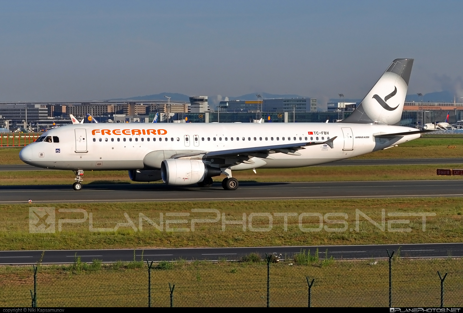 Airbus A320-214 - TC-FBV operated by Freebird Airlines #FreebirdAirlines #a320 #a320family #airbus #airbus320