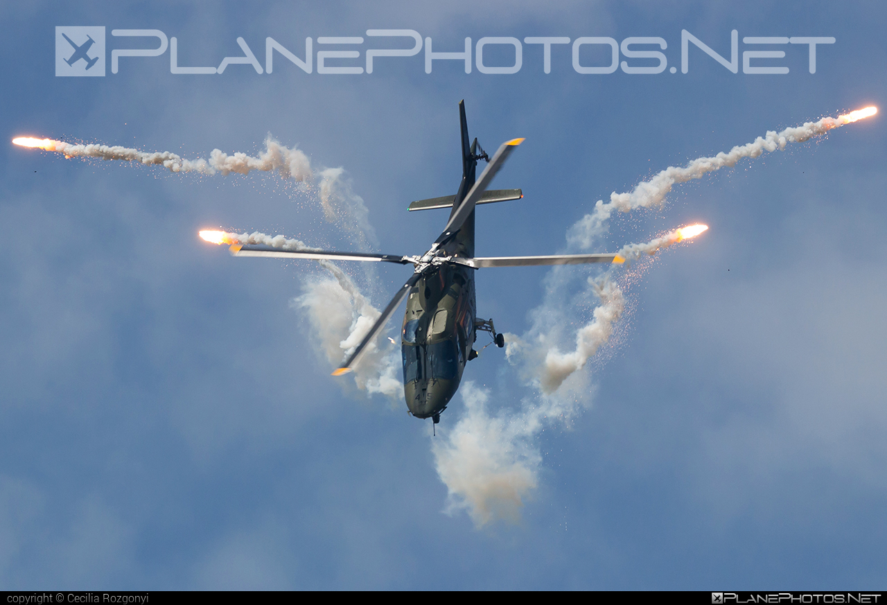 Agusta A109BA - H45 operated by Belgium - Army #a109 #a109ba #agusta #agusta109 #agustaa109 #agustaa109ba