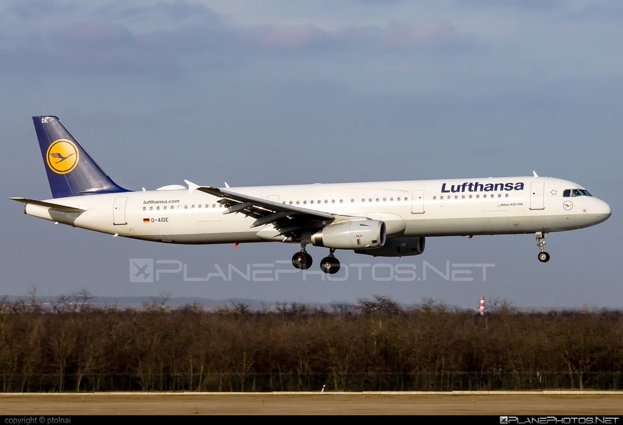 Airbus A321-231 - D-AIDE operated by Lufthansa #a320family #a321 #airbus #airbus321 #lufthansa