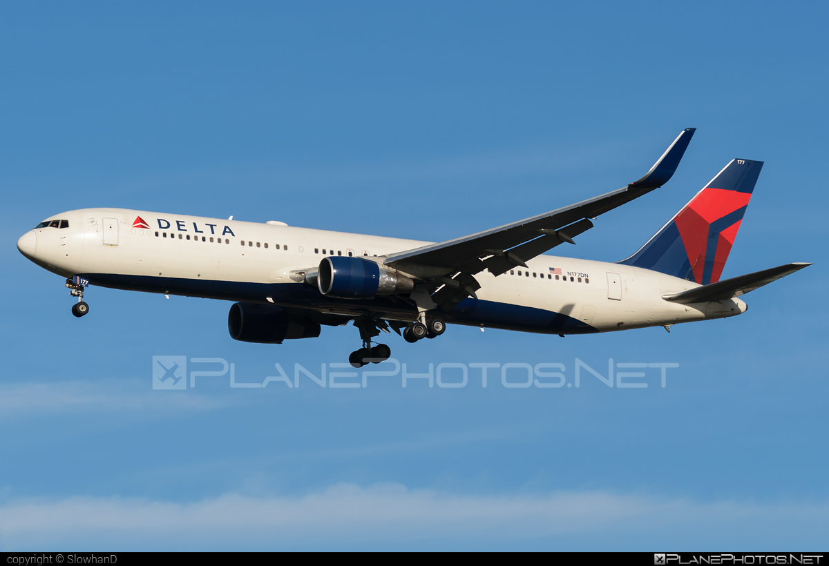 12745_Boeing-767-300ER_N177DN.jpg
