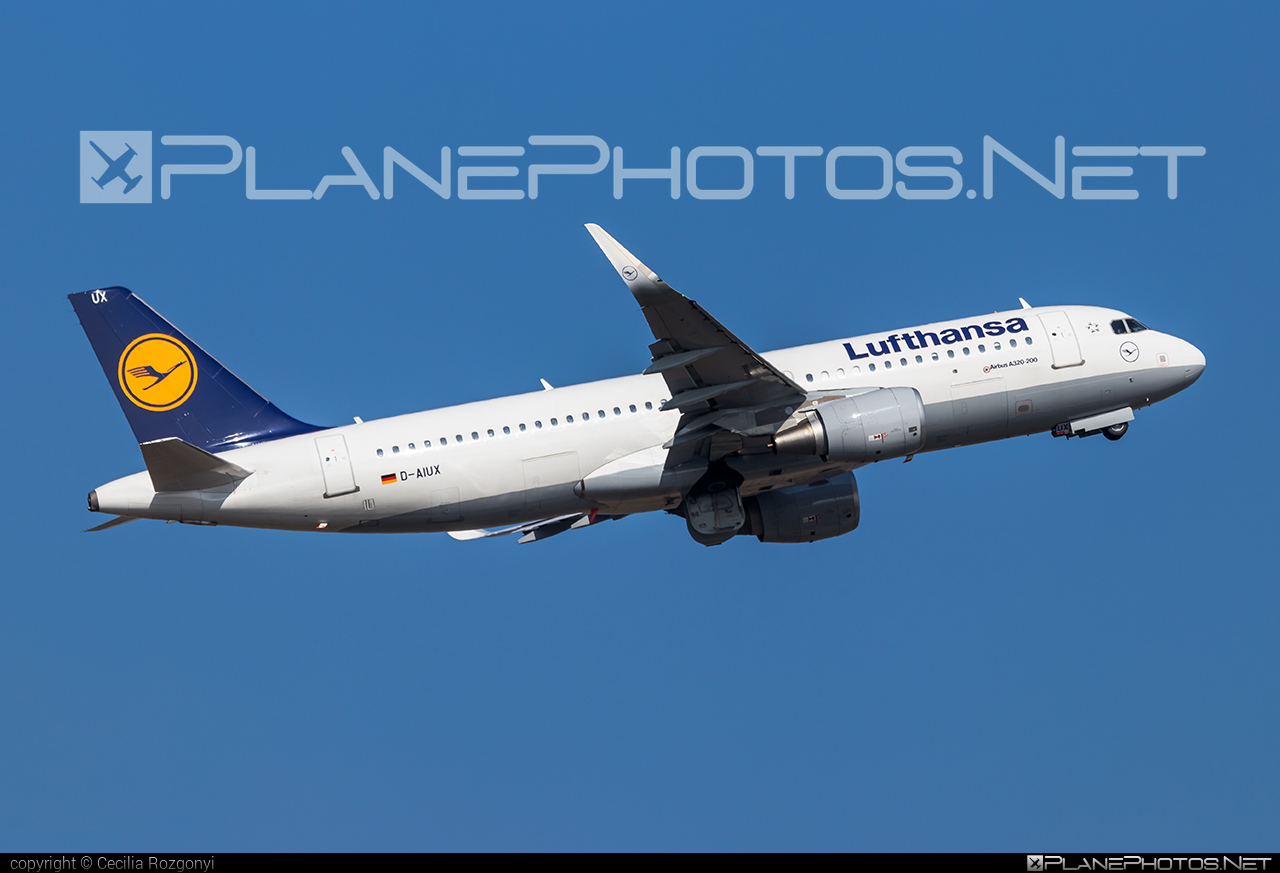 Airbus A320-214 - D-AIUX operated by Lufthansa #a320 #a320family #airbus #airbus320 #lufthansa
