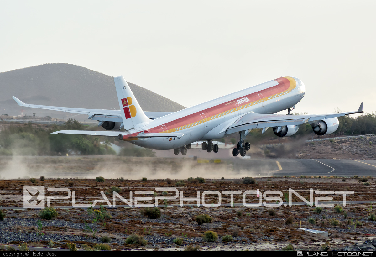 Airbus A340-642 - EC-JCZ operated by Iberia #a340 #a340family #airbus #airbus340 #iberia