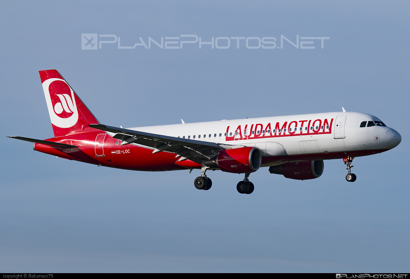Airbus A320-214 - OE-LOC operated by LaudaMotion #a320 #a320family #airbus #airbus320 #laudamotion