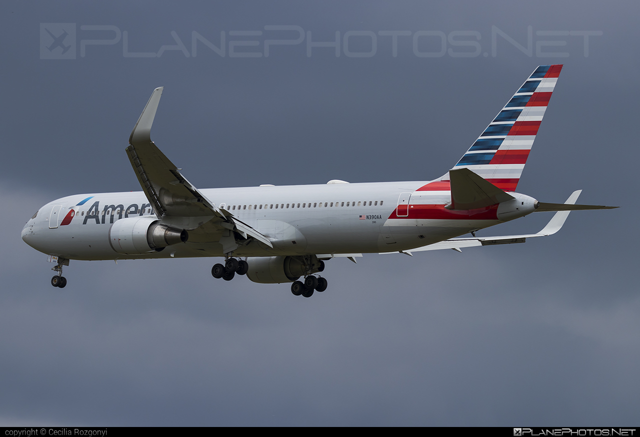 Boeing 767-300ER - N390AA operated by American Airlines #americanairlines #b767 #b767er #boeing #boeing767