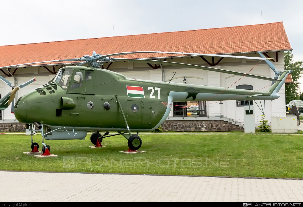 Mil Mi-4A - 27 operated by Magyar Néphadsereg (Hungarian People's Army) #hungarianpeoplesarmy #magyarnephadsereg #mil #milhelicopters