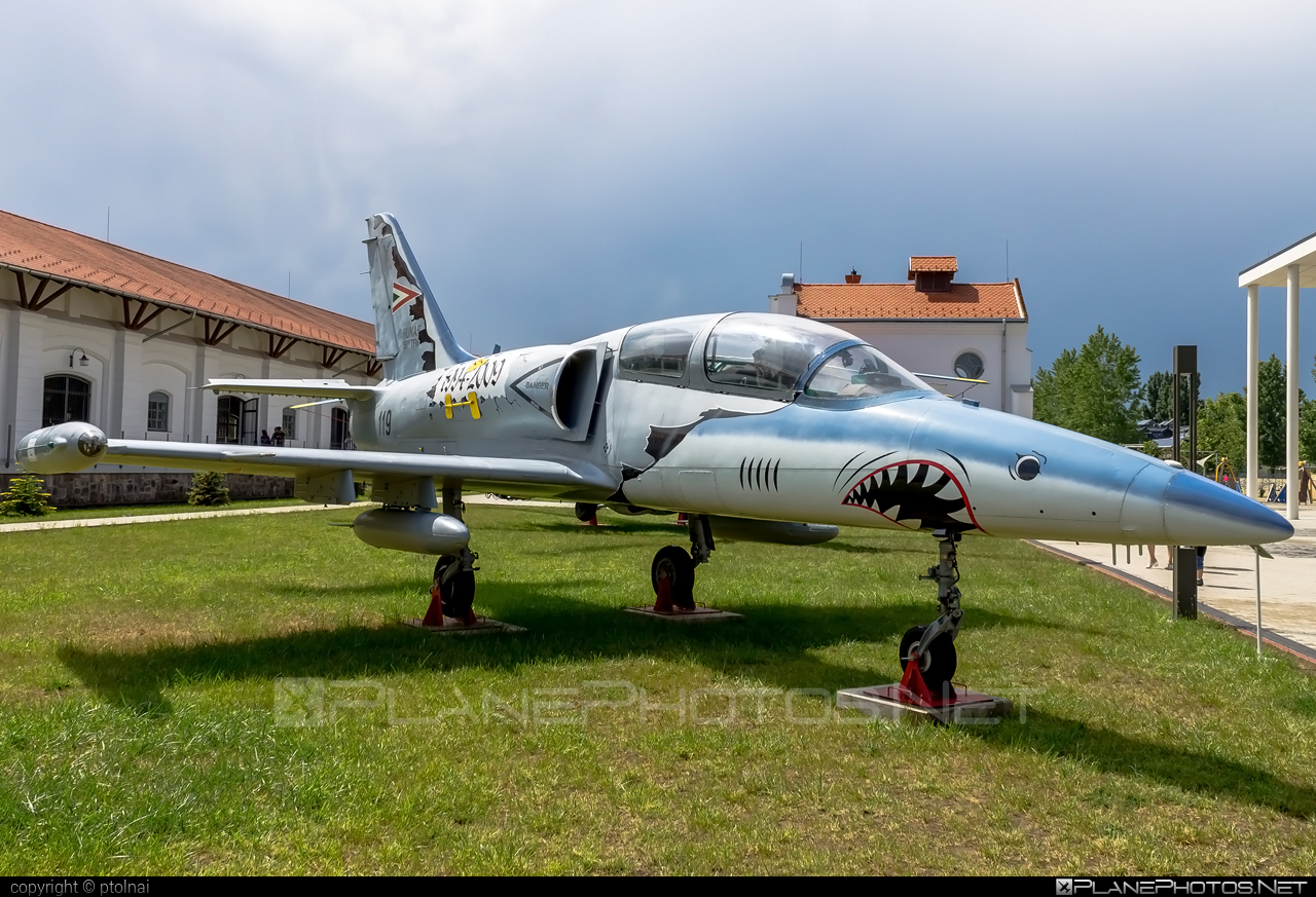 Aero L-39ZO Albatros - 119 operated by Magyar Légierő (Hungarian Air Force) #aero #aerol39 #aerol39albatros #aerol39zoalbatros #albatros #hungarianairforce #l39 #l39zo #l39zoalbatros #magyarlegiero