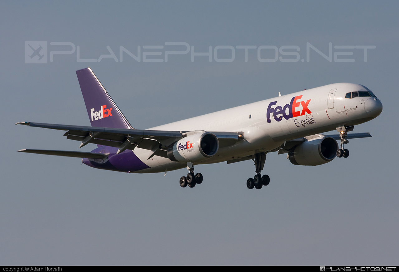 Boeing 757-200 - N915FD operated by FedEx Express #b757 #boeing #boeing757 #fedex #fedexairlines #fedexexpress