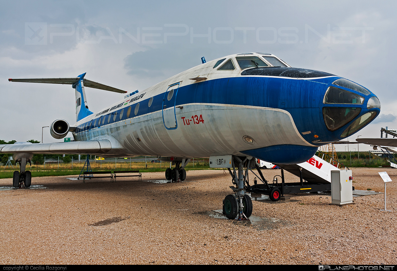 Tupolev Tu-134 - HA-LBF operated by Malev Hungarian Airlines #tu134 #tupolev #tupolev134 #tupolevtu134