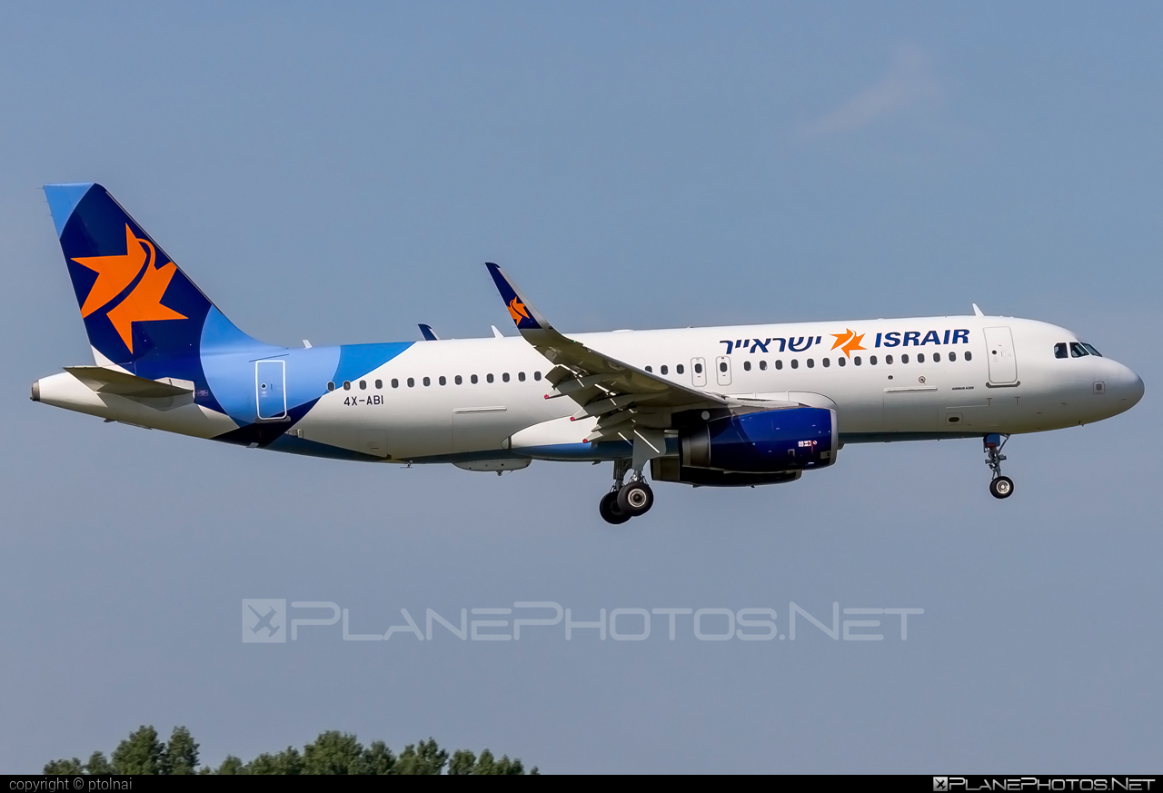 Airbus A320-232 - 4X-ABI operated by Israir #a320 #a320family #airbus #airbus320