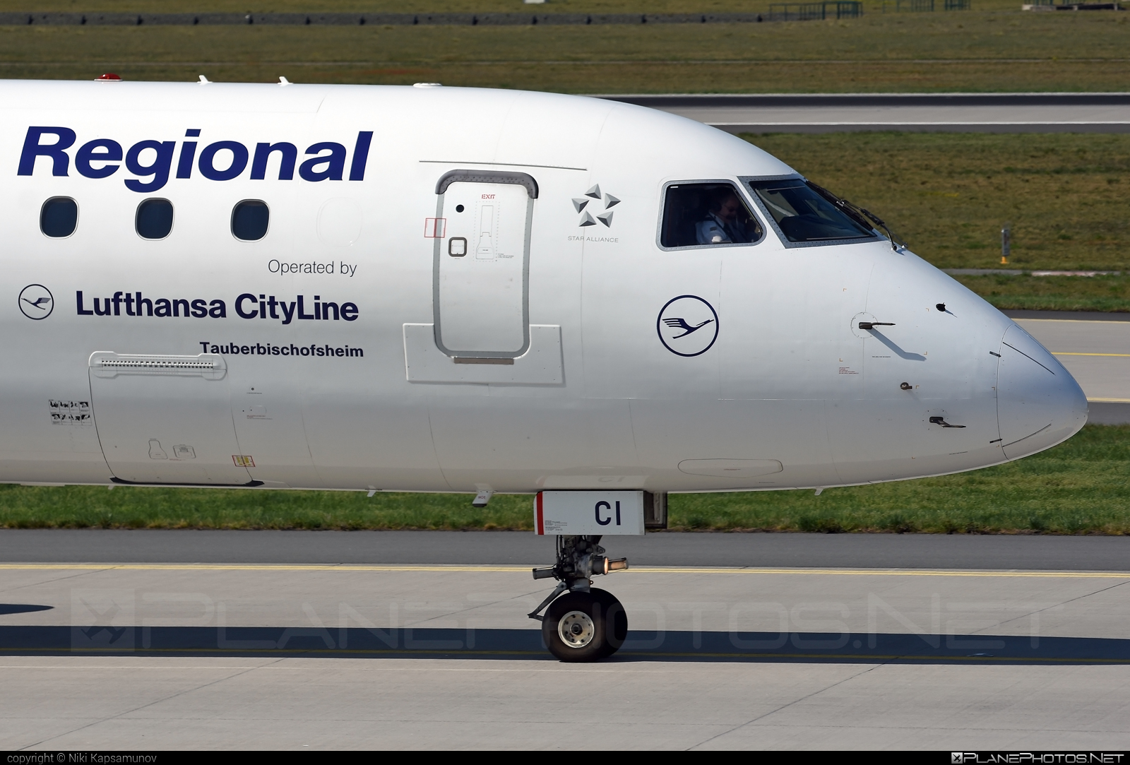 Embraer E190LR (ERJ-190-100LR) - D-AECI operated by Lufthansa Regional (CityLine) #e190 #e190100 #e190100lr #e190lr #embraer #embraer190 #embraer190100lr #embraer190lr