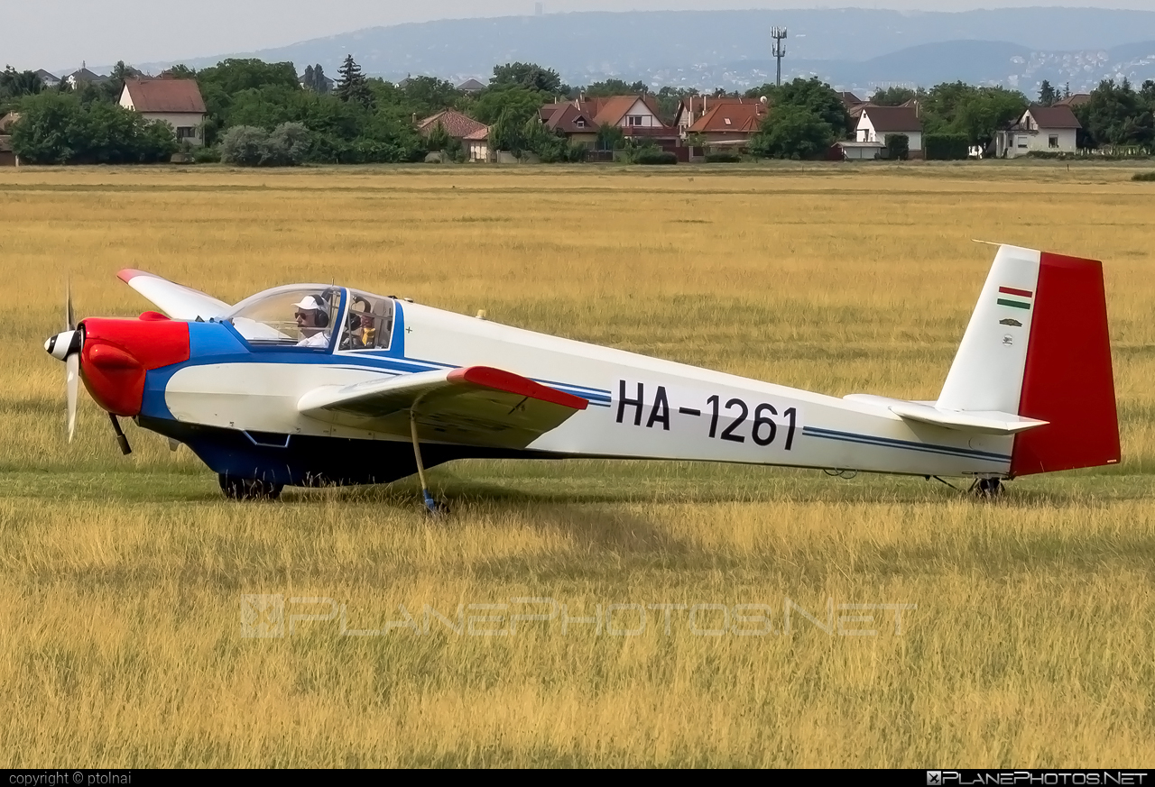 Scheibe SF-25C Falke - HA-1261 operated by Private operator #scheibe #scheibefalke #sf25 #sf25c