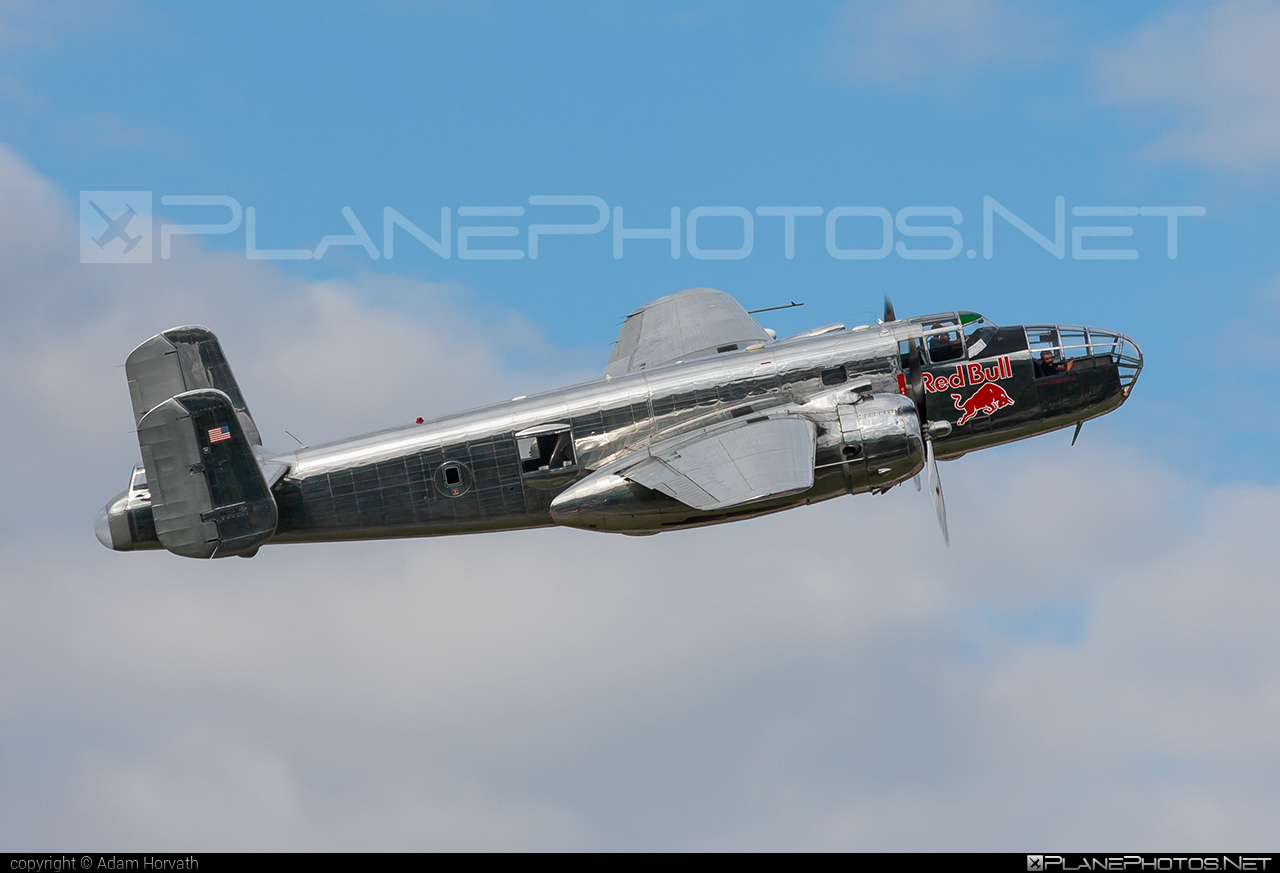 North American B-25J Mitchell - N6123C operated by The Flying Bulls #b25 #b25j #b25mitchell #northamerican #redbullairrace #redbullairracebudapest #theflyingbulls