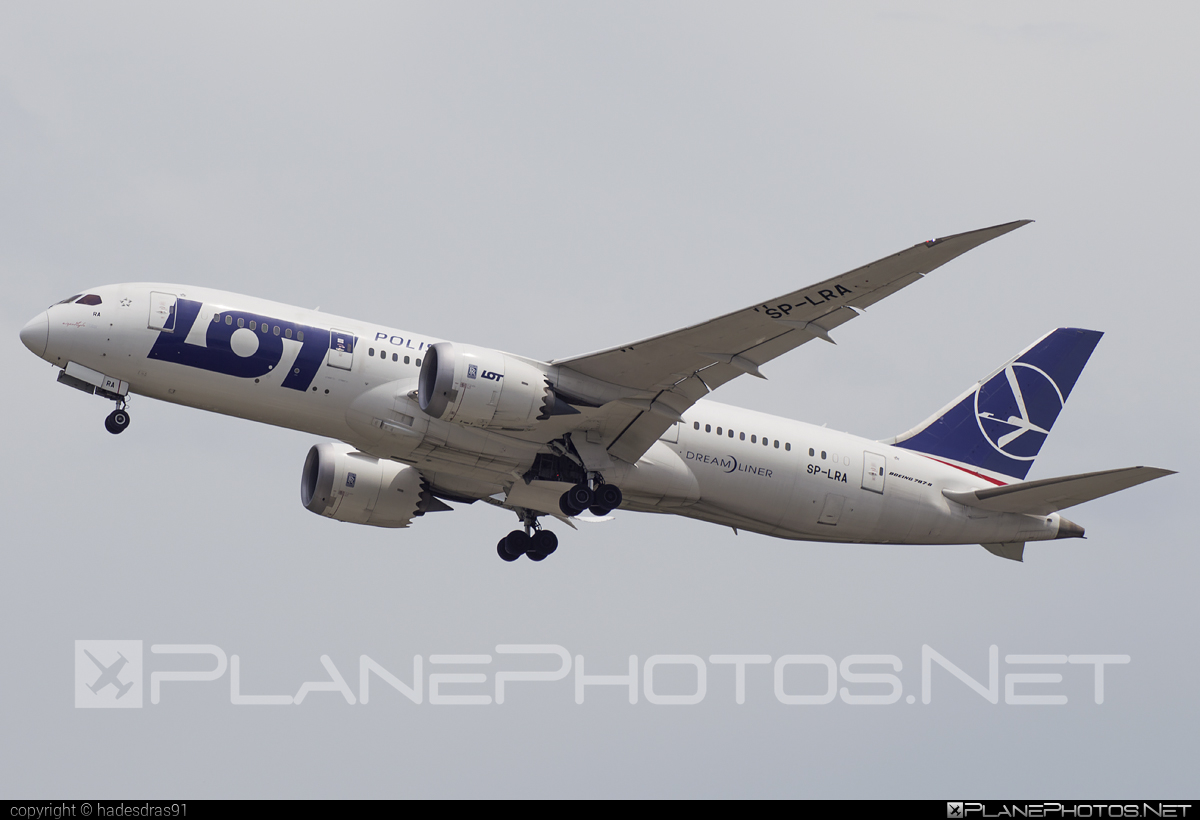 Boeing 787-8 Dreamliner - SP-LRA operated by LOT Polish Airlines #b787 #boeing #boeing787 #dreamliner #lot #lotpolishairlines