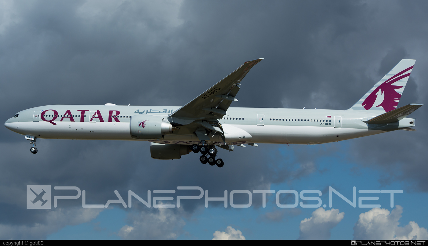 Boeing 777-300ER - A7-BEQ operated by Qatar Airways #b777 #b777er #boeing #boeing777 #qatarairways #tripleseven
