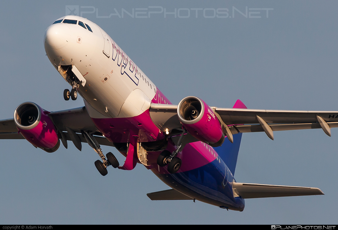 Airbus A320-232 - HA-LWL operated by Wizz Air #a320 #a320family #airbus #airbus320 #wizz #wizzair