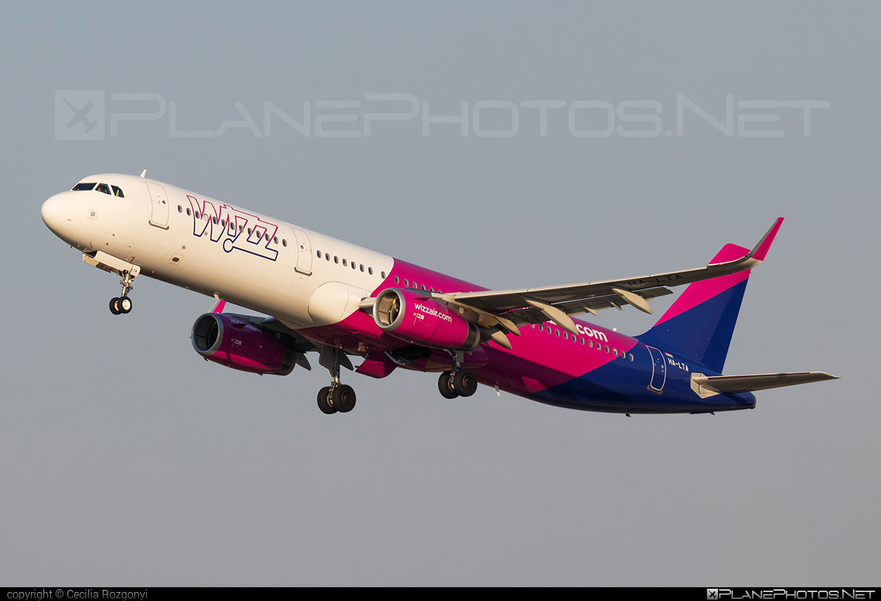 Airbus A321-231 - HA-LTA operated by Wizz Air #a320family #a321 #airbus #airbus321 #wizz #wizzair