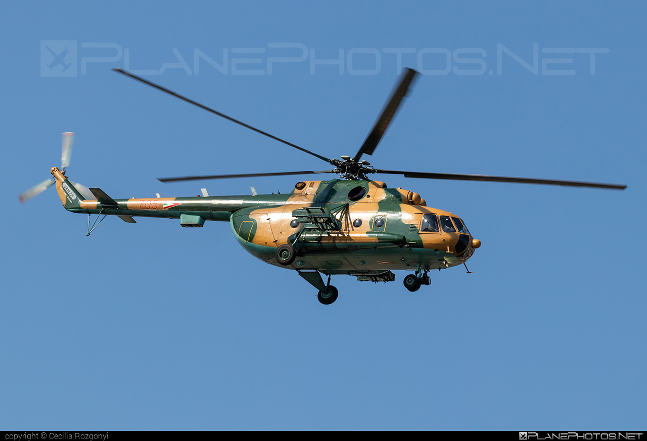 Mil Mi-17 - 705 operated by Magyar Légierő (Hungarian Air Force) #hungarianairforce #magyarlegiero #mi17 #mil #mil17 #milhelicopters