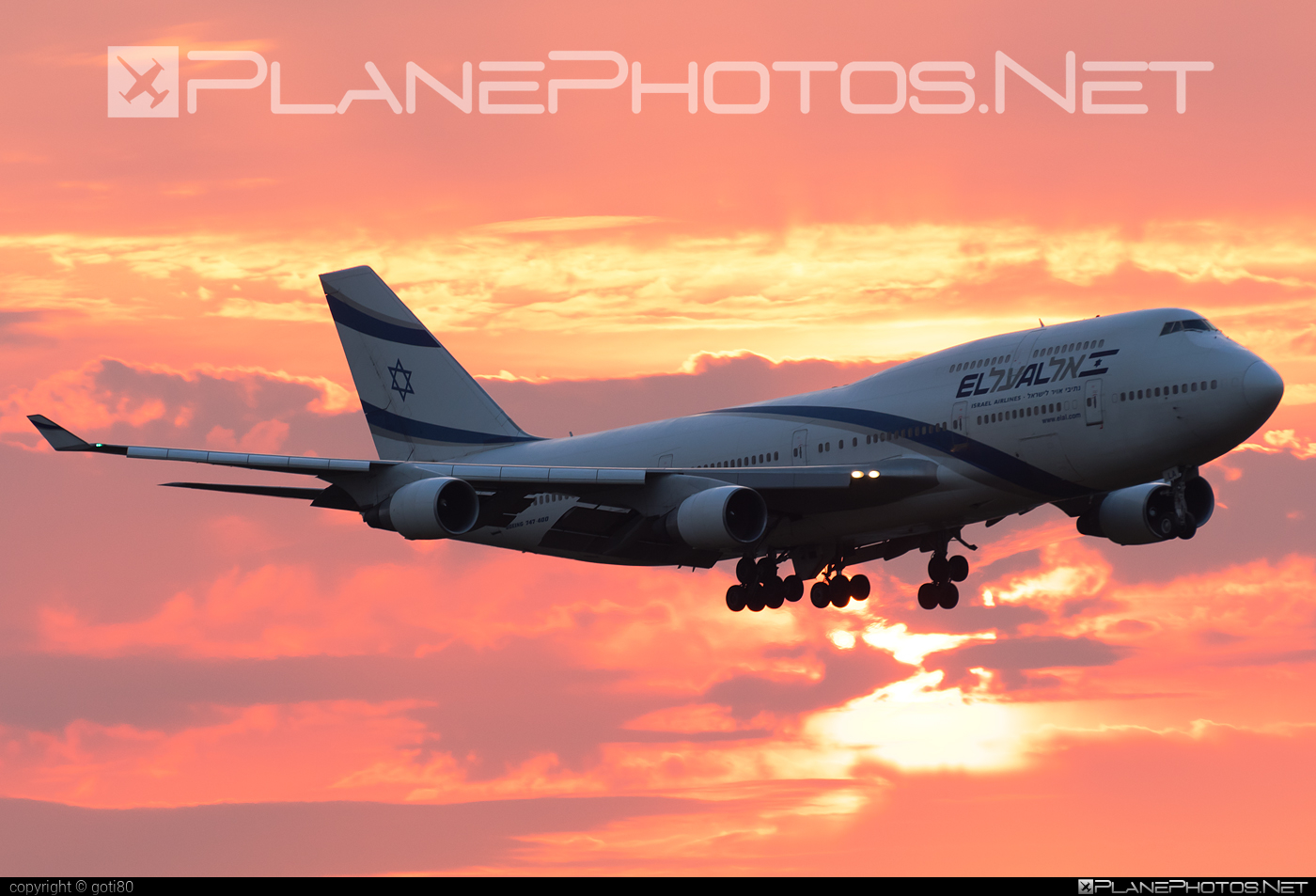 Boeing 747-400 - 4X-ELA operated by El Al Israel Airlines #b747 #boeing #boeing747 #elal #elalisraelairlines #israelairlines #jumbo