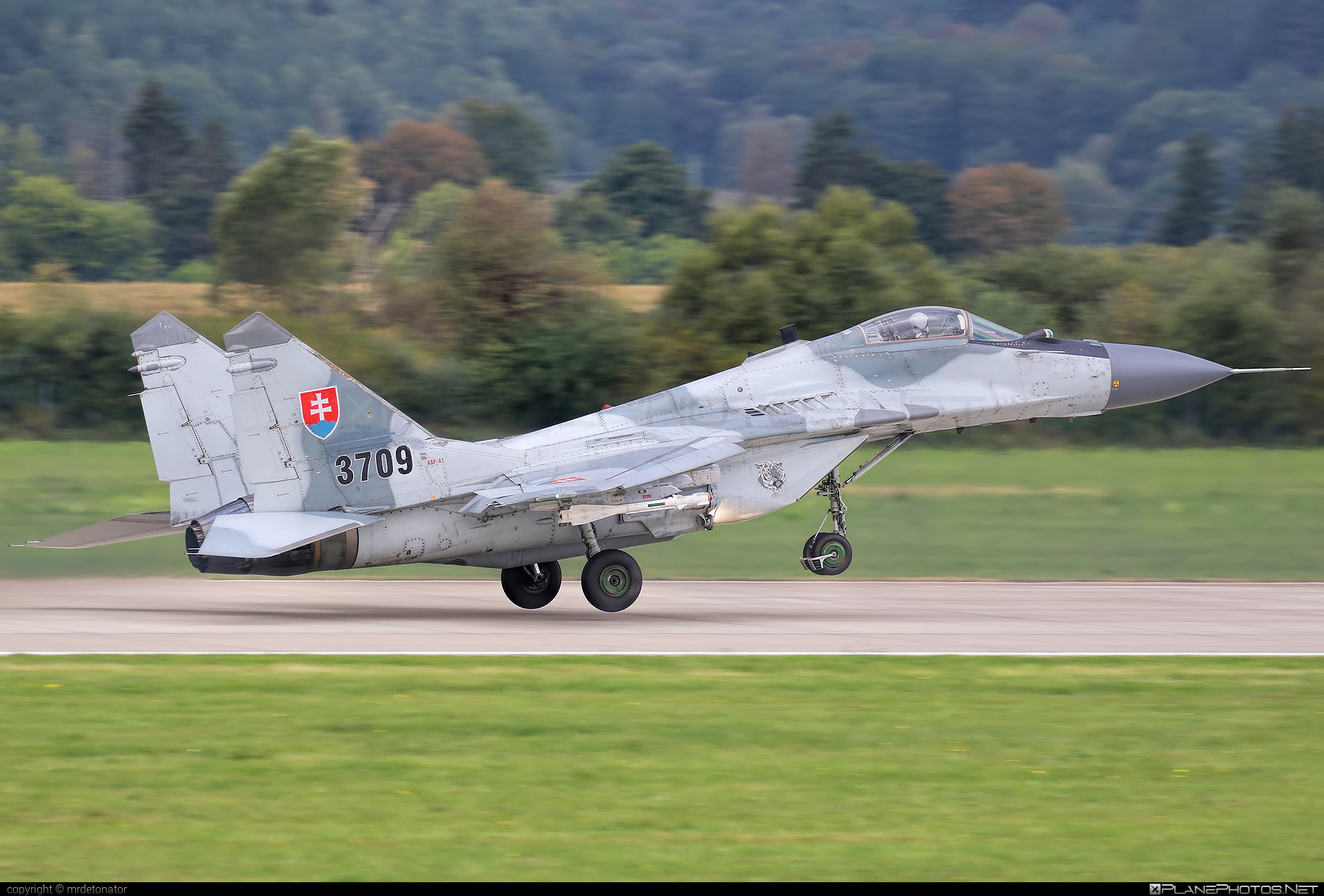 Mikoyan-Gurevich MiG-29AS - 3709 operated by Vzdušné sily OS SR (Slovak Air Force) #mig #mig29 #mig29as #mikoyangurevich #siaf2018 #slovakairforce #vzdusnesilyossr