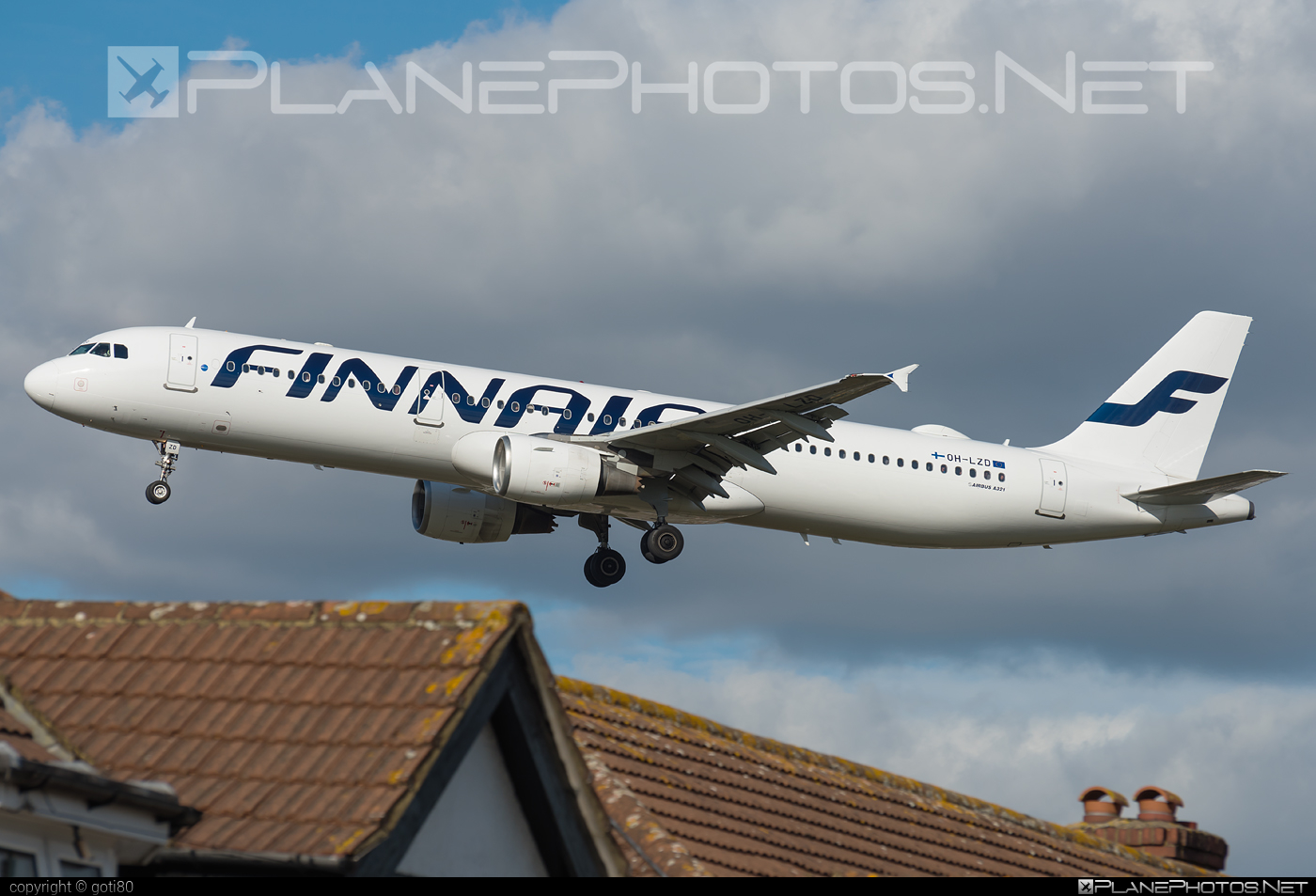 Airbus A321-211 - OH-LZD operated by Finnair #a320family #a321 #airbus #airbus321 #finnair