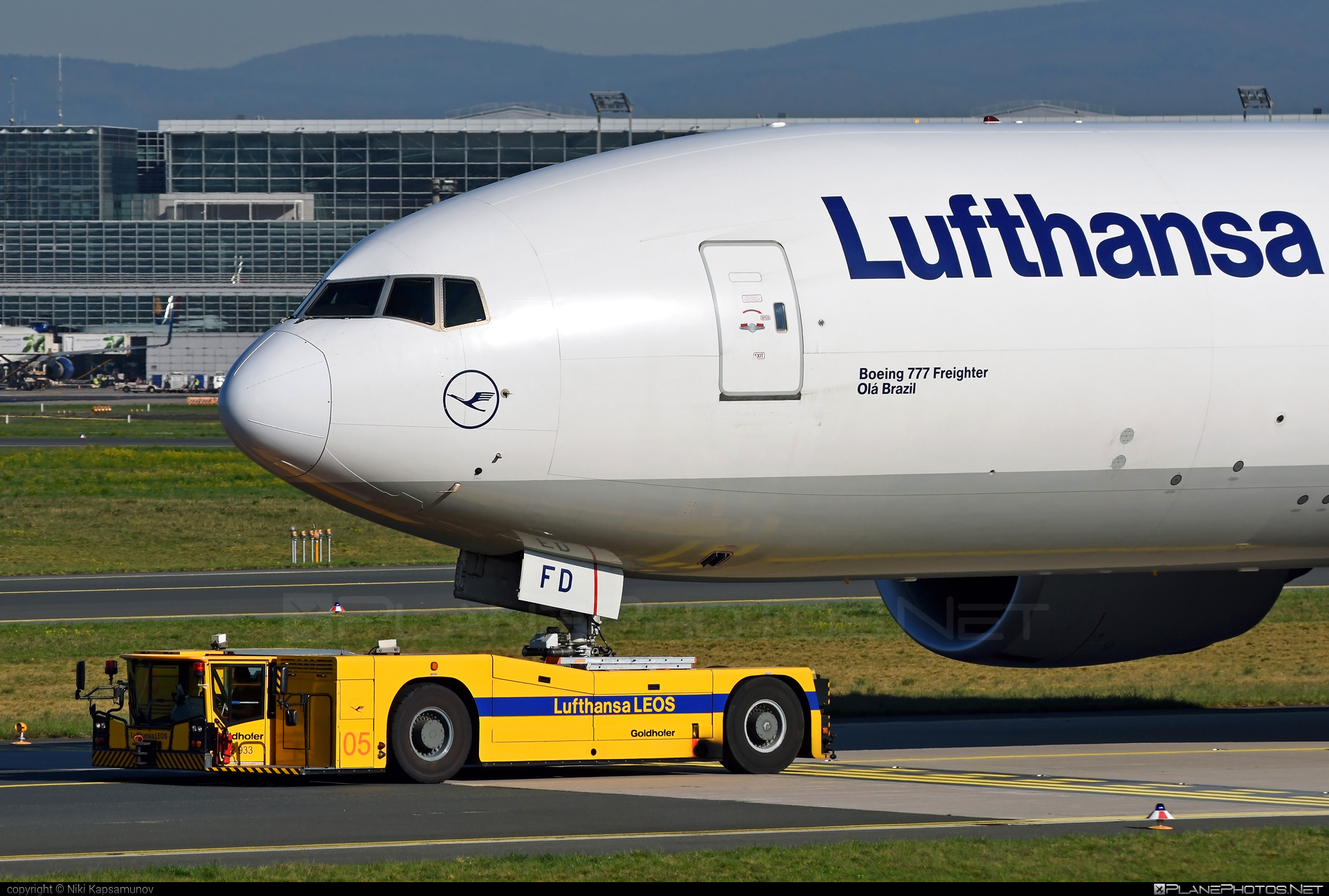 Boeing 777F - D-ALFD operated by Lufthansa Cargo #b777 #b777f #b777freighter #boeing #boeing777 #lufthansa #lufthansacargo #tripleseven