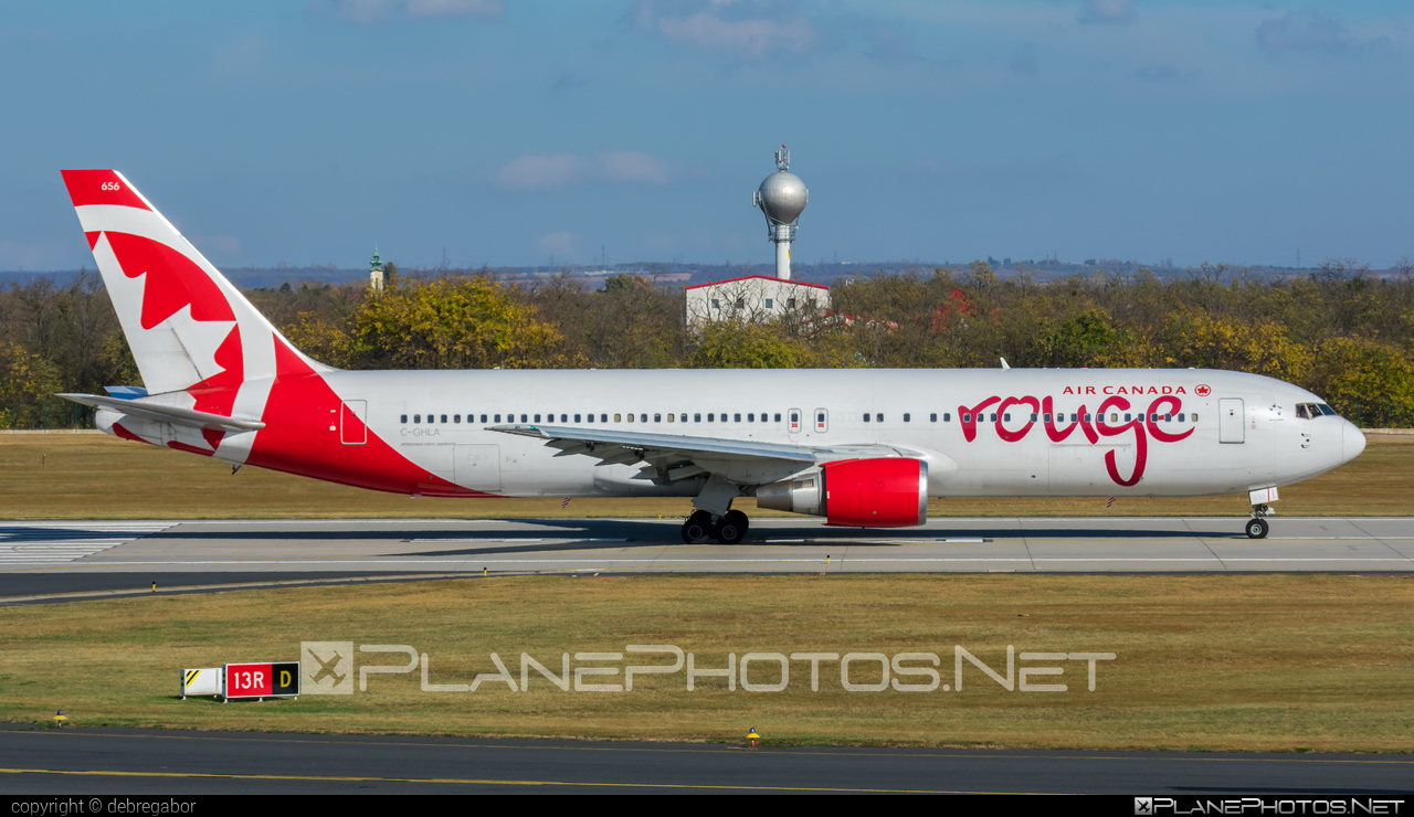 Boeing 767-300ER - C-GHLA operated by Air Canada Rouge #airCanada #airCanadaRouge #b767 #b767er #boeing #boeing767