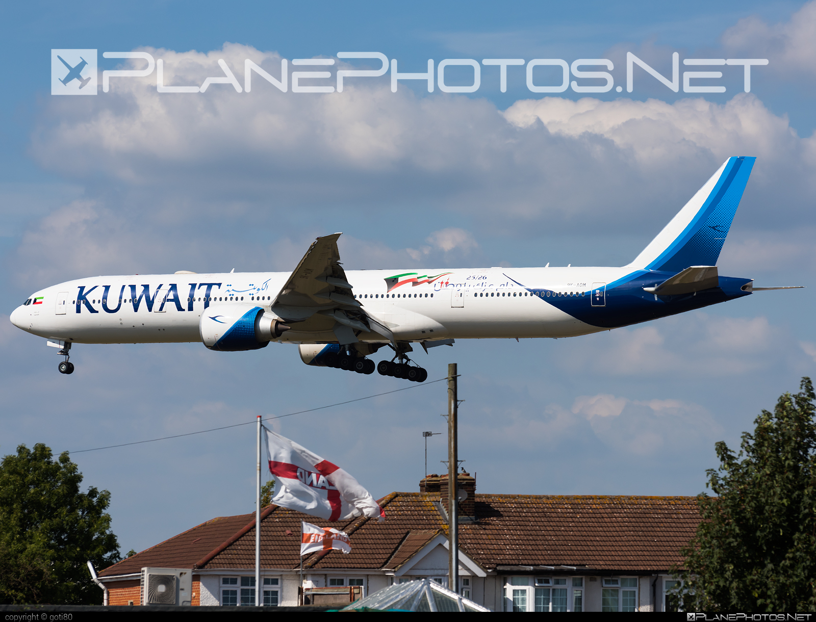 Boeing 777-300ER - 9K-AOM operated by Kuwait Airways #b777 #b777er #boeing #boeing777 #tripleseven