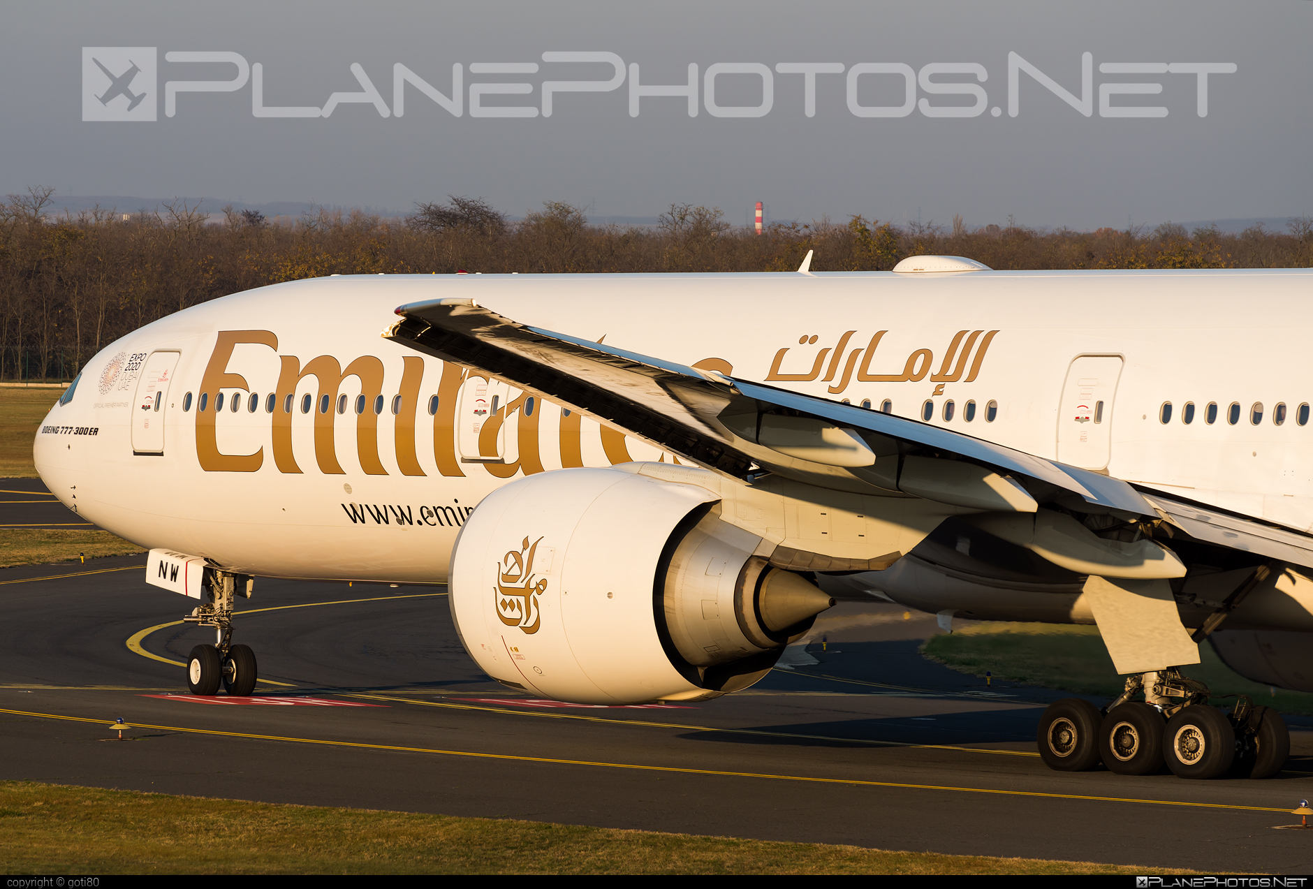 Boeing 777-300ER - A6-ENW operated by Emirates #b777 #b777er #boeing #boeing777 #emirates #tripleseven