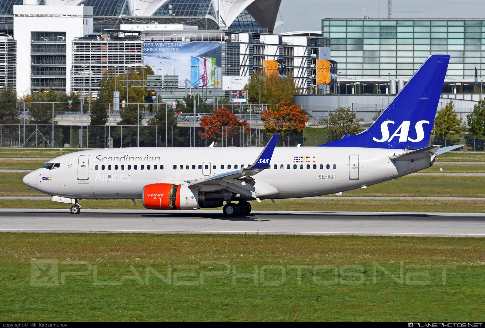 Boeing 737-700 - SE-RJT operated by Scandinavian Airlines (SAS) #b737 #b737nextgen #b737ng #boeing #boeing737 #sas #sasairlines #scandinavianairlines