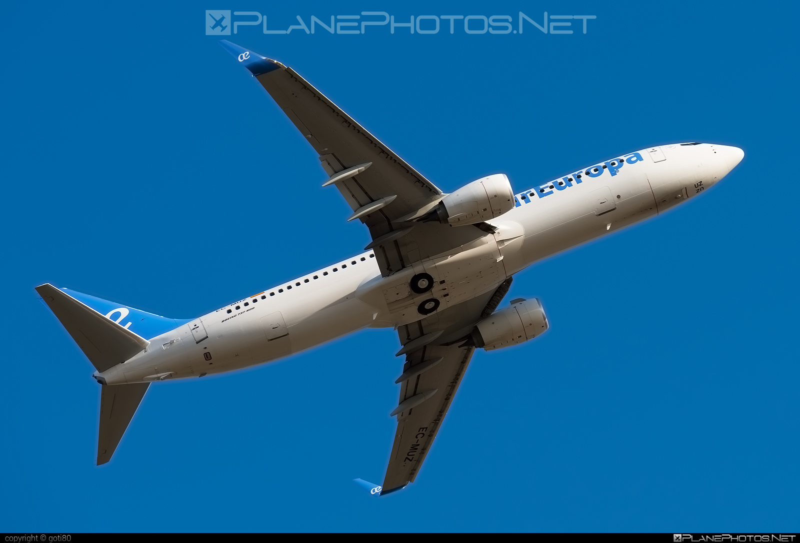 Boeing 737-800 - EC-MUZ operated by Air Europa #b737 #b737nextgen #b737ng #boeing #boeing737