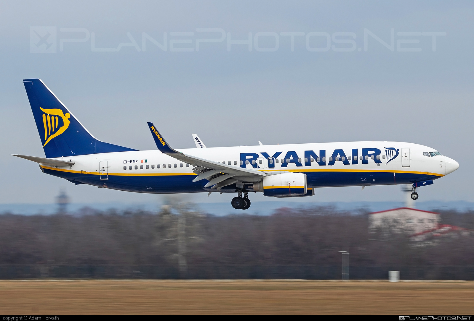 Boeing 737-800 - EI-EMF operated by Ryanair #b737 #b737nextgen #b737ng #boeing #boeing737 #ryanair