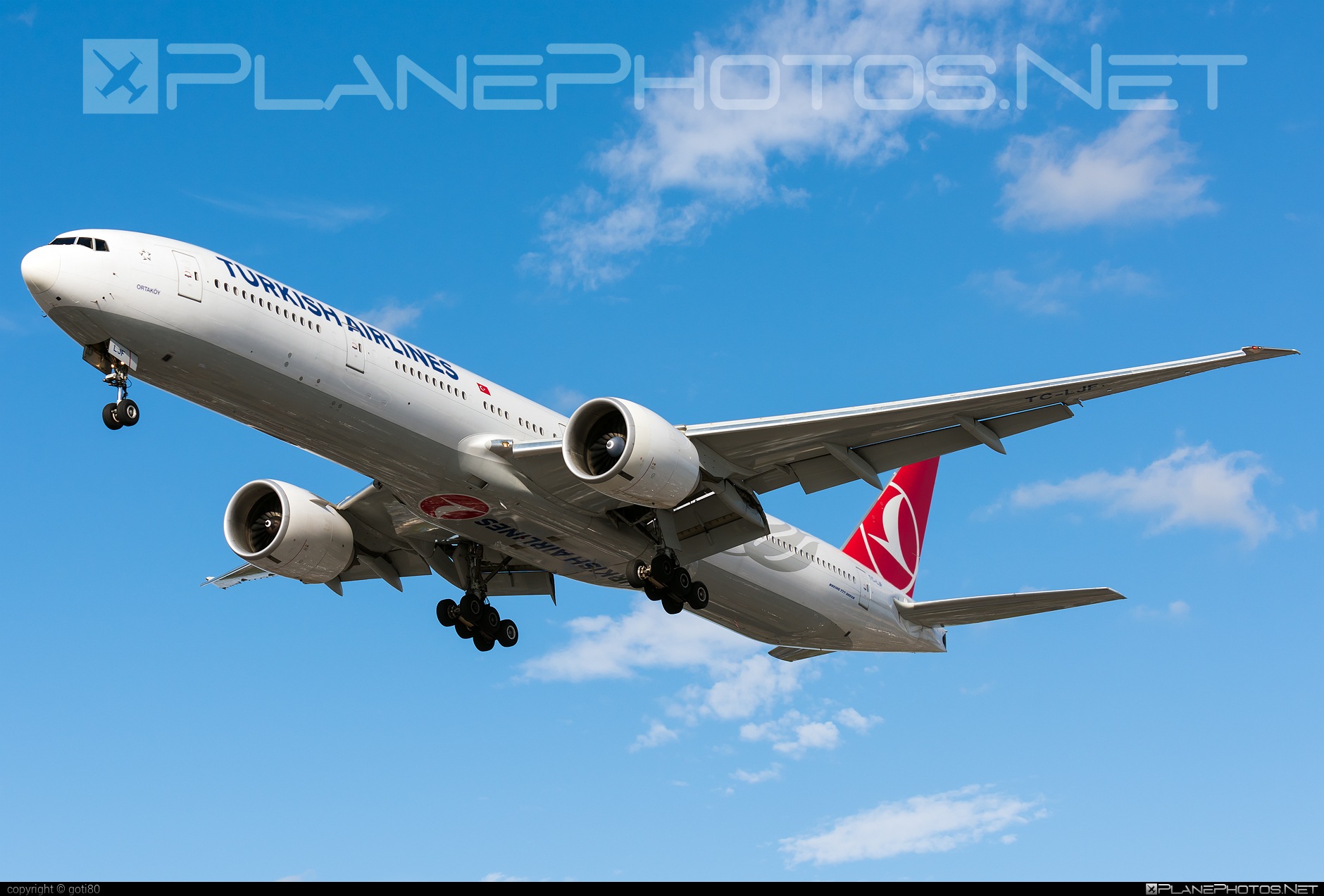 Boeing 777-300ER - TC-LJF operated by Turkish Airlines #b777 #b777er #boeing #boeing777 #tripleseven #turkishairlines
