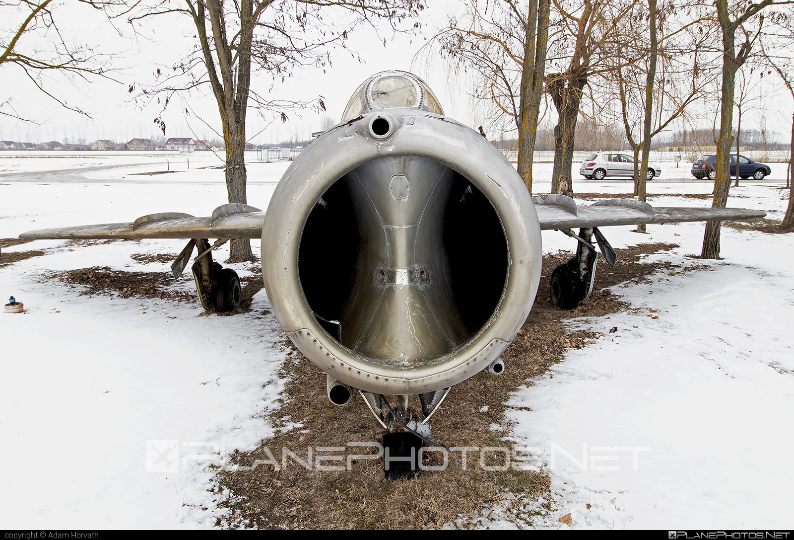 Mikoyan-Gurevich MiG-15bis - 814 operated by Magyar Néphadsereg (Hungarian People's Army) #hungarianpeoplesarmy #magyarnephadsereg #mig #mig15 #mig15bis #mikoyangurevich