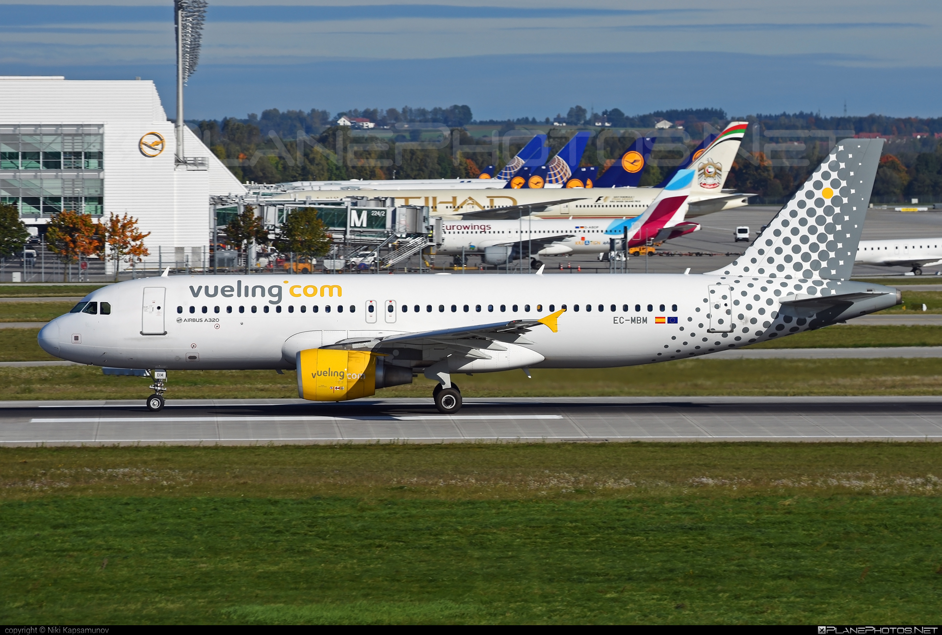 Airbus A320-214 - EC-MBM operated by Vueling Airlines #a320 #a320family #airbus #airbus320 #vueling #vuelingairlines