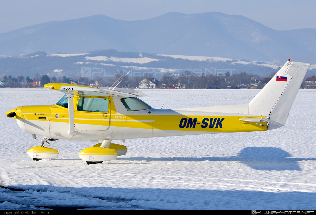 Cessna 152 II - OM-SVK operated by Aeroklub Trenčín #cessna #cessna152 #cessna152ii
