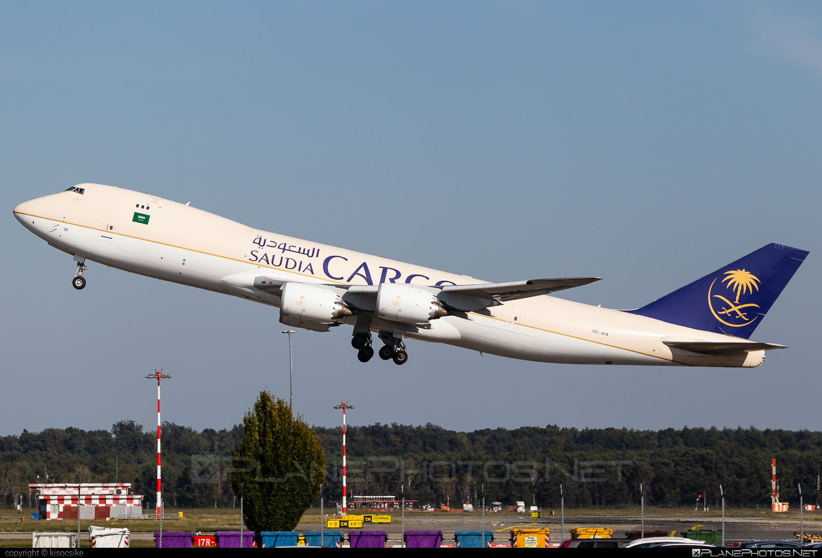 Boeing 747-8F - HZ-AI4 operated by Saudi Arabian Airlines Cargo #b747 #b747f #b747freighter #boeing #boeing747 #jumbo